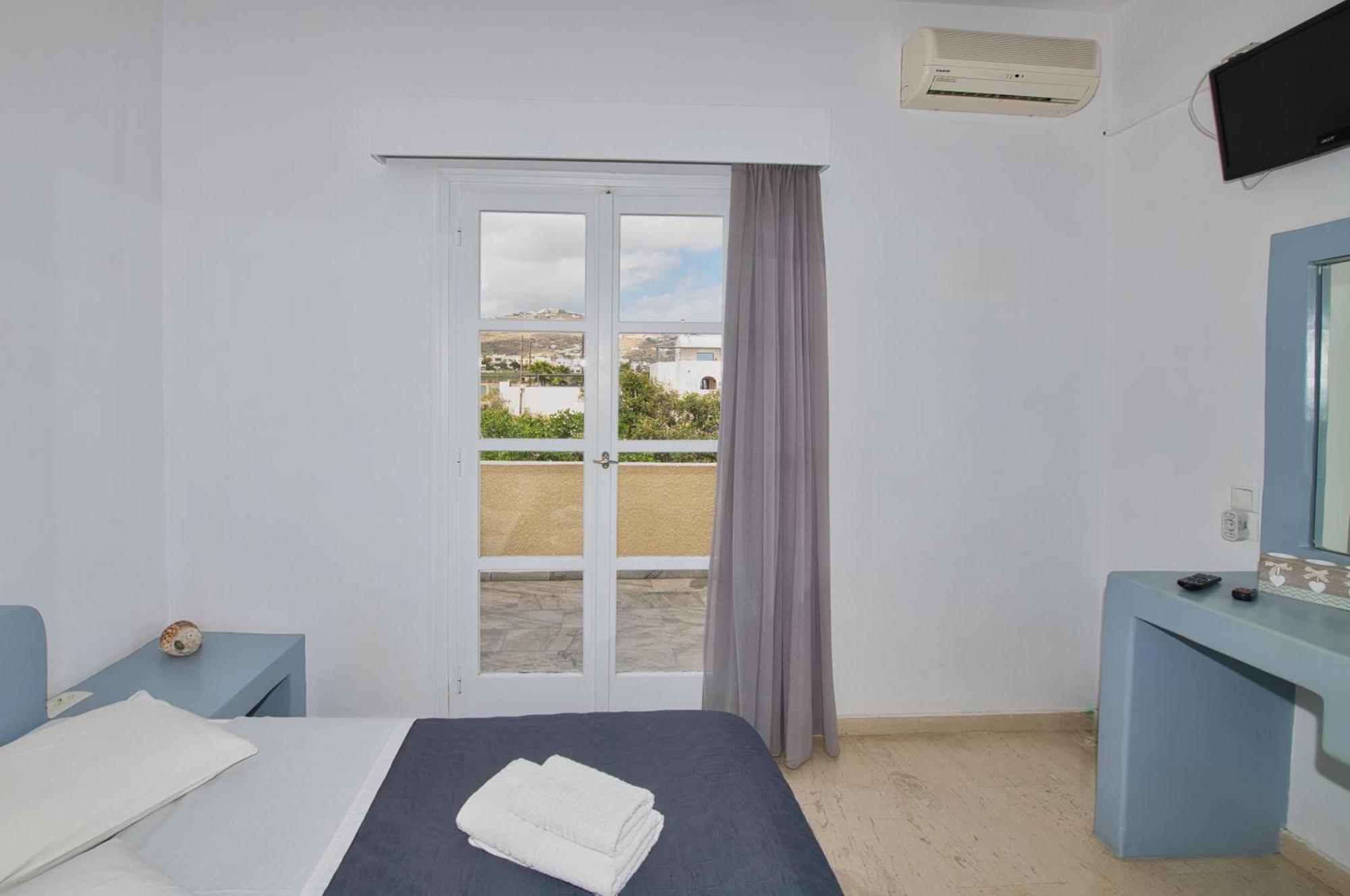 Ira Apartments Kamári 外观 照片