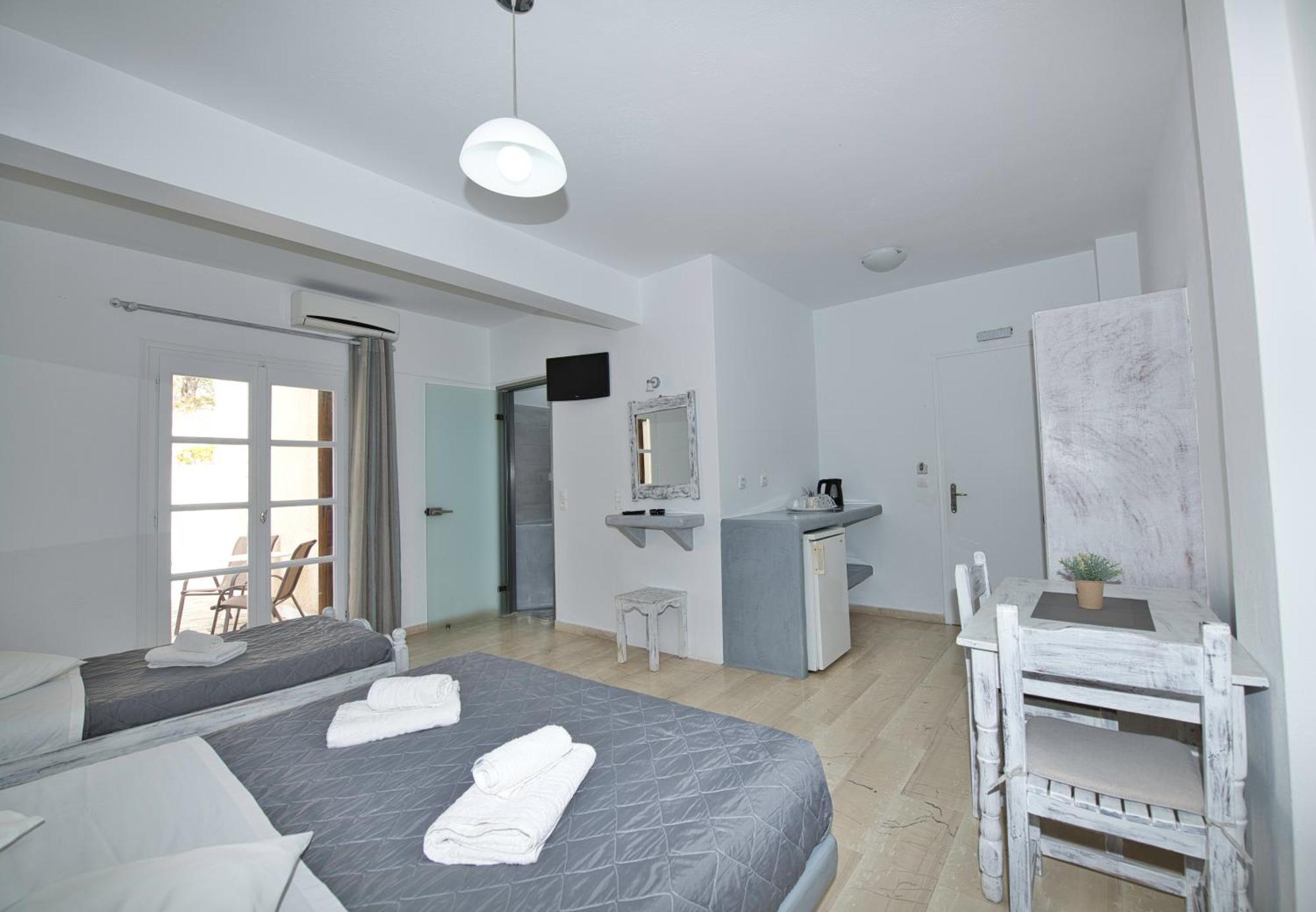 Ira Apartments Kamári 外观 照片
