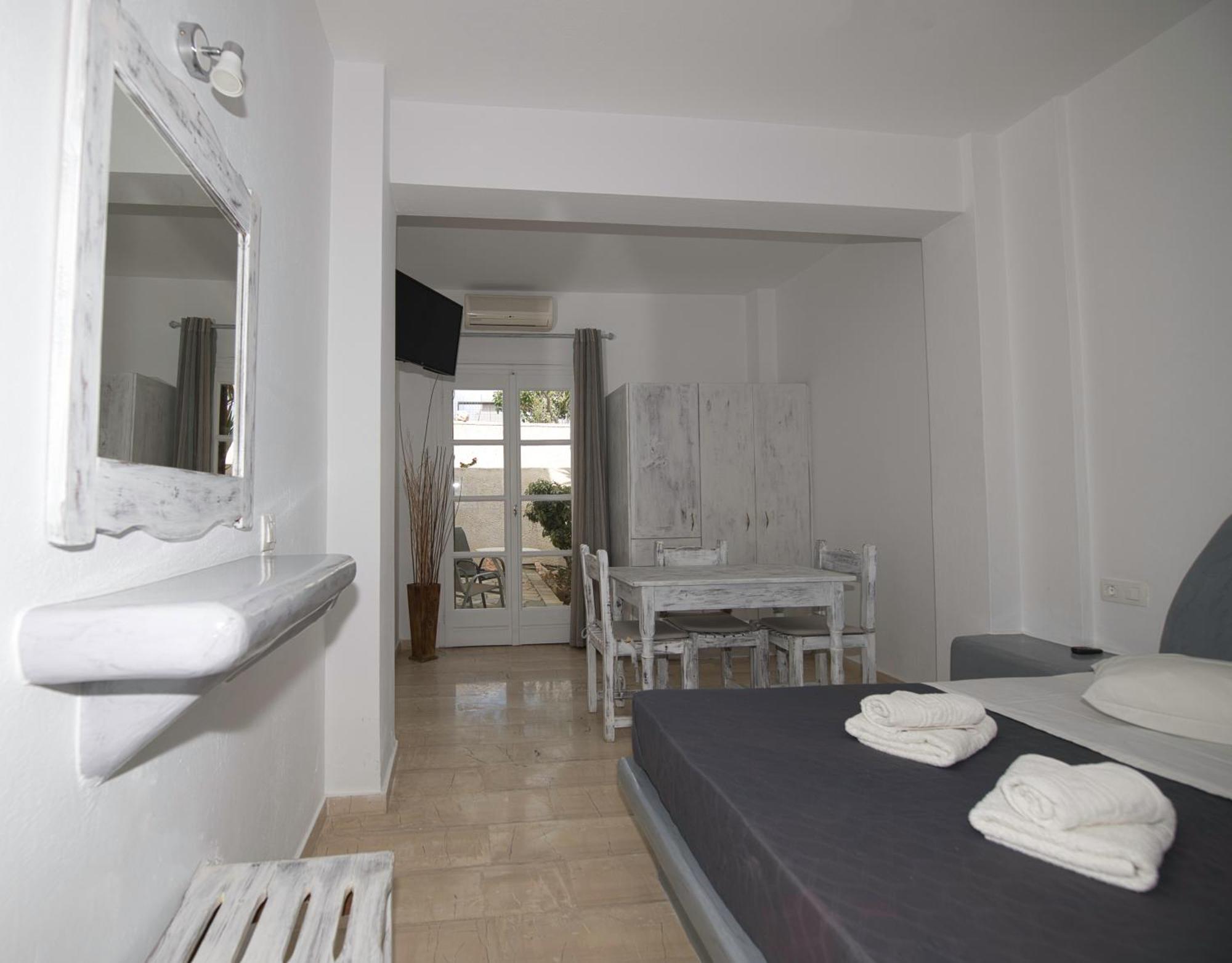 Ira Apartments Kamári 外观 照片